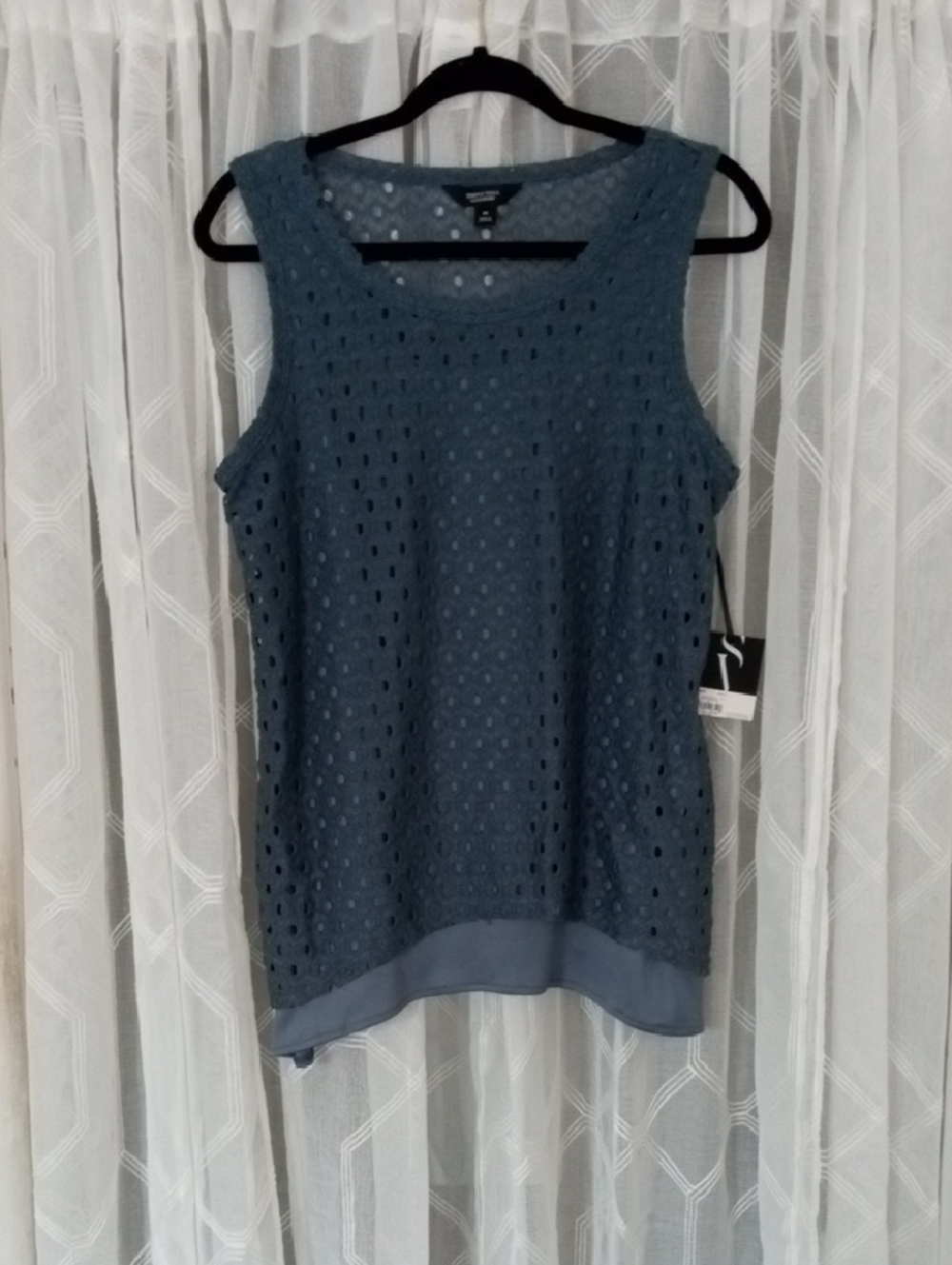 NWT Simply Vera Vera Wang Dusty Blue Eyelet Sleeveless Layered Tank Size M